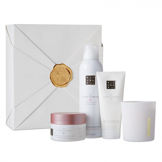 TheRitualofSakuraMediumGiftSet2022 1114200