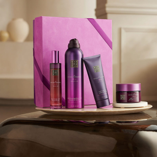 The Ritual of Yozakura Medium Gift Set 2026 sfeer The Ritual of Yozakura Medium Gift Set 2026 sfeer